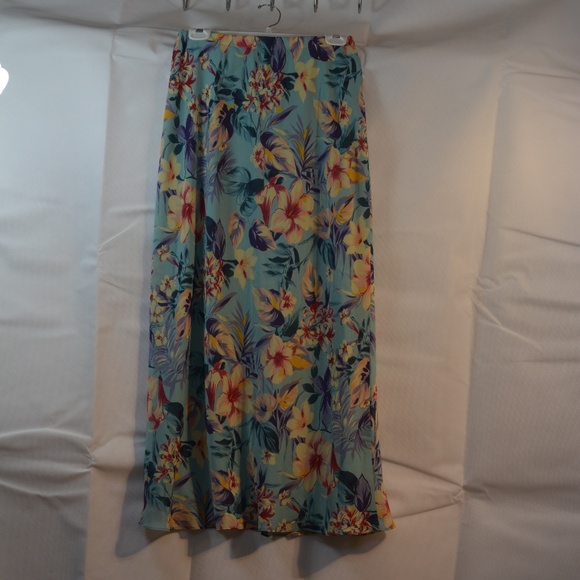 Coldwater Creek Blue Flowers SZ XL NWOT - Picture 1 of 5